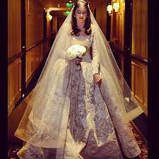 Nour Arida Badawi نور On Instagram Timeflies Throwback 4monthsalready Georgeandnour Long Sleeve Bridal Gown Bride Dress Vintage Wedding Dress Sequin