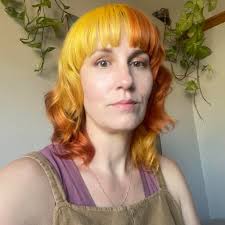 Where can I purchase fresh cannolis?