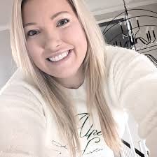 New Texas Law Prohibits Schools from Providing Cell Phones to Students