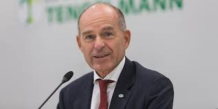 Zuletzt trat grishin mitte 2020 in erscheinung, als er seine kalifornische villa chateau of riven rock. Koln Vermisster Tengelmann Chef Kolner Umfeld Bangt Um Bescheidenen Milliardar Karl Erivan Haub Express De