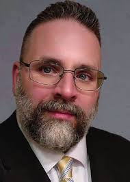 Eugene Dodge's Instagram, Twitter & Facebook