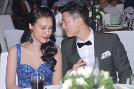 Đầu năm 2020, cả hai tuyên bố chia tay và huỳnh anh vướng. Hoang Oanh Huá»³nh Anh Cháº¡m Máº·t á»Ÿ Sá»± Kiá»‡n Sau Chia Tay Vnexpress Giáº£i Tri