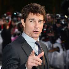 5 feet and 7 inches. Oblivion London Premiere Tom Cruise Says He Doesn T Fear Topless Scenes Daily Record