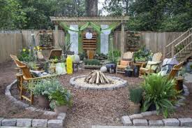 15 Amazing Rustic Backyard Gardens Ideas For Simple And Low Cost Garden Goodsgn Small Backyard Landscaping Cheap Landscaping Ideas Rustic Backyard