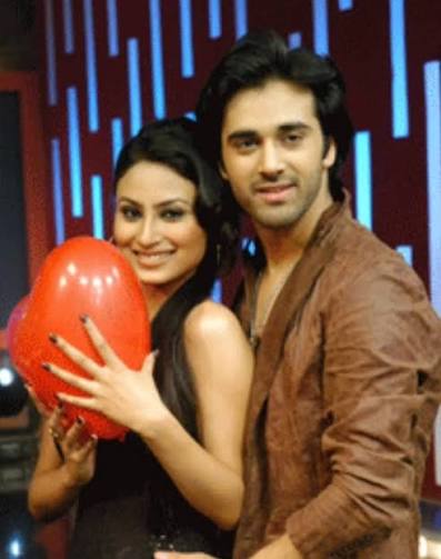 The excitement for the new season of Kyunki Saas Bhi Kabhi Bahu Thi is at an all-time high, and the buzz keeps growing stronger every day. Ever since Mouni Roy's cameo as
