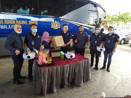 Kerajaan menubuhkan majlis pekerjaan negara yang akan dipengerusikan perdana menteri tan sri muhyiddin yassin. Majlis Tindakan Pengguna Negara Mtpn Menyumbang Perkhidmatan Disinfeksi Percuma