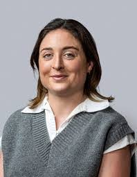 Kate Langan's Instagram, Twitter & Facebook