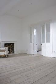 New Cross Photographic Film Location I Would Love This Sort Of Space By The Beach On Il De Re Houten Vloer Vouwdeuren Droomhuis