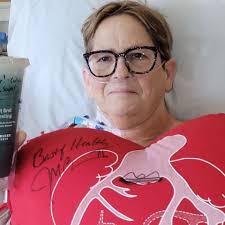 Jeannine Connelly's Instagram, Twitter & Facebook