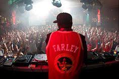 It was created by djs and music producers from chicago's underground club culture in the 1980s, as djs from the subculture began altering disco songs to give them a more mechanical beat and deeper basslines. 89 House Music Ideas House Music Chicago House Music Chicago House