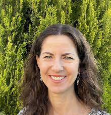 Debra Holder's Instagram, Twitter & Facebook