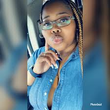 Shanice Thomas's Instagram, Twitter & Facebook