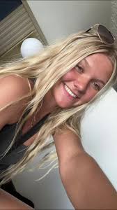 charlyscharf (@ccharlyy)