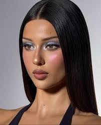 Yasmin Castillo's Instagram, Twitter & Facebook