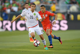 Allí, pudo desarrollar sus primeros pasos en el fútbol, demostrar que no era uno más y que su habilidad lo llevaría muy lejos dentro del deporte rey. Alexis Sanchez Alexis Sanchez Photos Zimbio