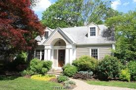 Love The Portico That Was Added To This 1950 S Cape Cod Cape Cod House Exterior House Front Maine House