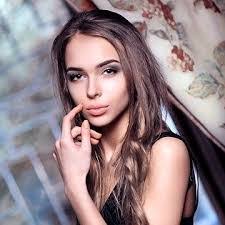 Emilia Wilson's Instagram, Twitter & Facebook