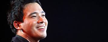 Erik's 'PowER IKons' show a hit