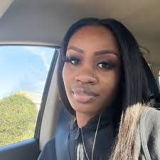 Kenisha Collins's Instagram, Twitter & Facebook