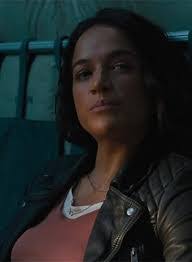 Michelle Leather's Instagram, Twitter & Facebook