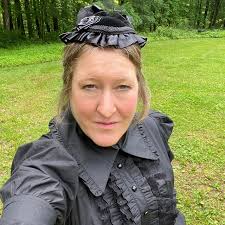 Women's Pinner Apron With Patch Pocket Regular or PLUS Size Victorian