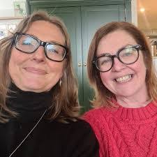 Lisa Doxey's Instagram, Twitter & Facebook