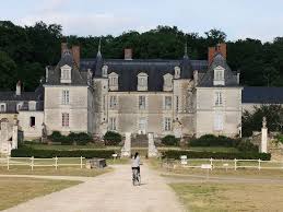Ivy Clad French Cottage French Castles French Architecture