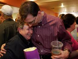 800 fans say goodbye to Santa Rosa's Rialto