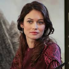 Od 2001 roku posiada także obywatelstwo francuskie. Olga Kurylenko Wikipedia