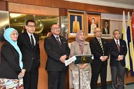 See more of kampung sungai lang, banting, kuala langat, selangor on facebook. Sistem E Penghulu Dilancarkan Untuk Pejabat Penghulu Mukim Negeri Perak 22 Januari 2020
