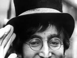 Für diese frage und tausende andere fragen haben wir die passenden antworten für sie zusammengestellt. Wer War John Lennon Vor 40 Jahren Wurde Der Musiker Und Beatles Mitbegrunder Ermordet Film Tv Musik