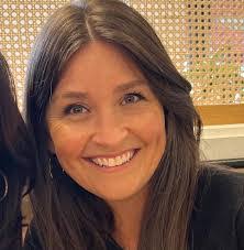 Courtney Delaura's Instagram, Twitter & Facebook