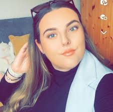 Has anyone had a wedding in July/August and can tell me what's it's like  heat wise? I was looking at May or October half terms but the venue I want  is pretty