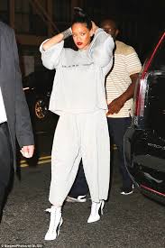 Daily Mail Celebrity On Twitter Rihanna Style Rihanna Outfits Rihanna Looks