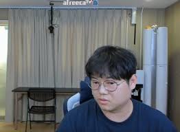 베스트셀러 작가까지 휩쓸린 원인불명의 실종 사건, 거짓된 정보를 흘려 증오를 키우는 sns, 온라인 커뮤니티의 어두운 일면과 광기…. Lo0h789aayysbm