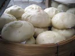 Bakpao isi kekinian pun beragam inovasi seperti isian cokelat, keju, selai dan masih banyak varian isi yang bisa digabungkan, tergantung dari selera. Resep Membuat Bakpao Isi Kacang Tanah Empuk Maknyusss Youtube