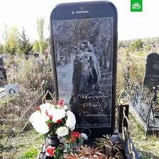 The tombstone of precious ramabulana. Dad Has Giant Iphone Tombstone Made For His Daughter Who Loved Her Phone