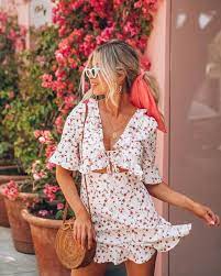 En Havali Kisa Yazlik Elbise Modelleri 2019 2020 Trendler Ve Moda Pfw 2019 Spring Summer Fashion Runway Denimtrends Denim 2019den Moda Elbise Stil
