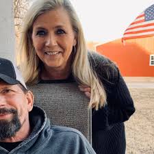 Fundraiser for GLENNA FORBIS by Carol Ann Obryan : Aid for Jason's Health  and Glenna's Support