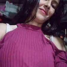 Te envío una : Hola, disculpas por molestarte! Por favor es que solo quería  tener tu amistad mi intención no era molestarte😃 Me saludas😊