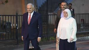 Uzun yıllardır akp bünyesinde yer alan binali yıldırım birçok farklı görevde bulundu. Binali Yildirim Corona Virusu Aciklamasi Esimin Ve Benim Test Sonucumuz Pozitif Cikti Son Dakika Haberleri