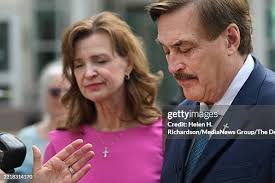 1,320 Eric Richardson Photos & High Res Pictures