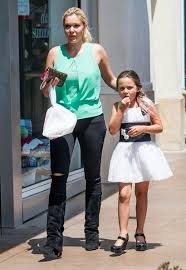 Travis baker's daughter alabama made new claims about her relationship with her mother, shanna moakler, during her friday, may 21, instagram live. Shanna Moakler Photostream Shanna Moakler Celebrity Babies American Girl