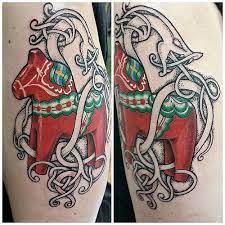 Fast fraktkostnad 59kr, fri frakt över 1000kr. A Birthday Tattoo For An Old Friend And Fellow Swede Dalahast Swedish Sverige Svensk Swedishstyle Skandihooligan Viking Vikings Sweden Dala Horse N Swedish Tattoo Scandinavian Tattoo Horse Heart Tattoo