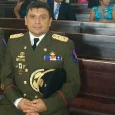 Cuenta oficial del ejército de la república bolivariana de venezuela. 40 Ideas De Armada Tatuajes De Piel Rasgada Escopeta Tactica Fundas De Armas