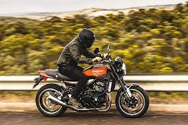 The Reviews Are In And The Motorcycle Industry Has Spoken The New Kawasaki Z900rs Is The Best Handling Best Looki Kawasaki Kawasaki Bikes Japanese Motorcycle