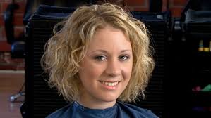 If you have wavy/curly hair and want more volume on your crown. Wavy Hair Diffuse With Blowdryer Monkeysee Videos