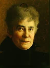 Lucia Wolf's Instagram, Twitter & Facebook