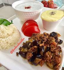 Funda Ozyurt Sur Instagram Hayirli Ramazanlar Iftar Menusu Patlican Musakka Patates Puresi Pirinc Pilavi Suzme Yogurtlu Salatalik Food Beef Chicken