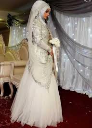 Yaz Dugun Modasi Tesettur Gelinlik Modelleri 2018 2019 Wedding Dresses Muslim Wedding Dresses Wedding Dresses Uk